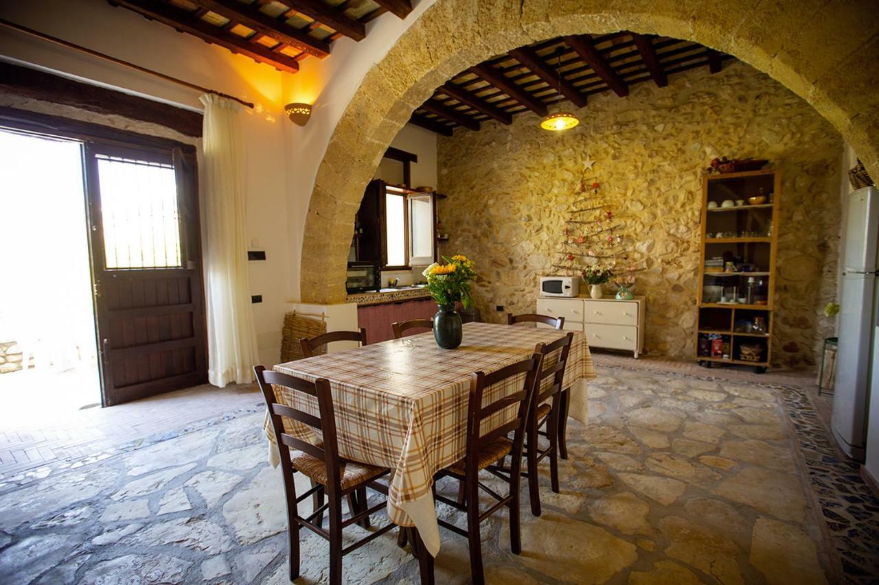 Antica Scuola Leilighet Castellammare del Golfo Eksteriør bilde